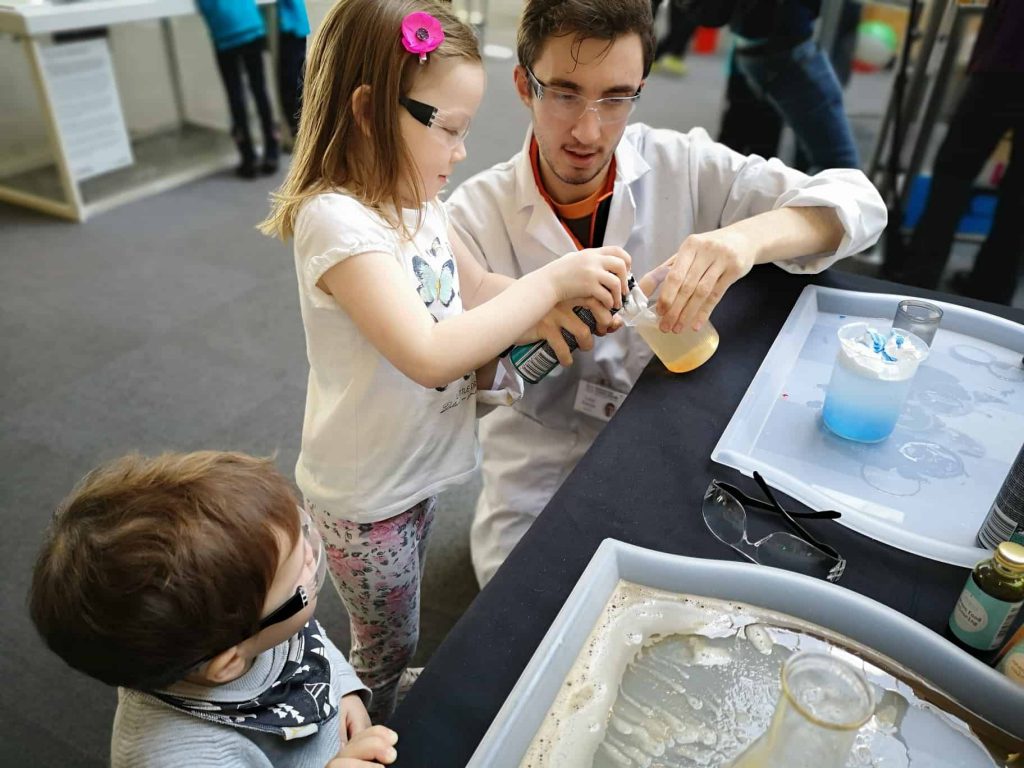 Winchester Science Centre - Experiment
