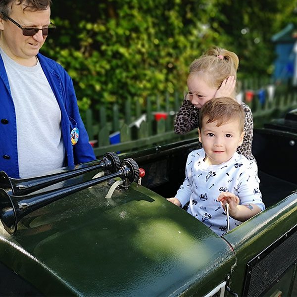 Thomas-At-Watercress-Line